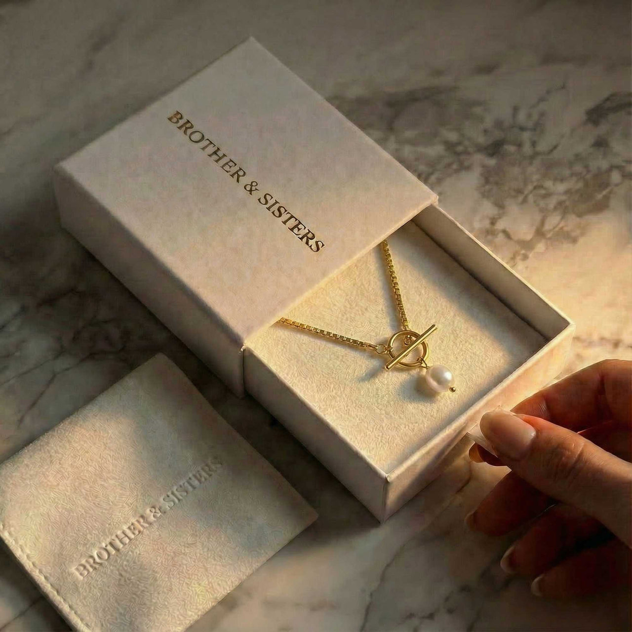 La Isla Pearl Toggle Necklace