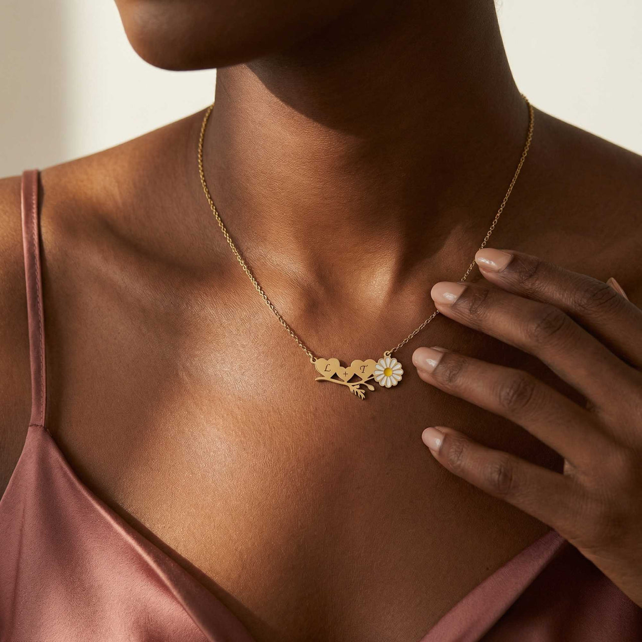 Daisy Name Necklace